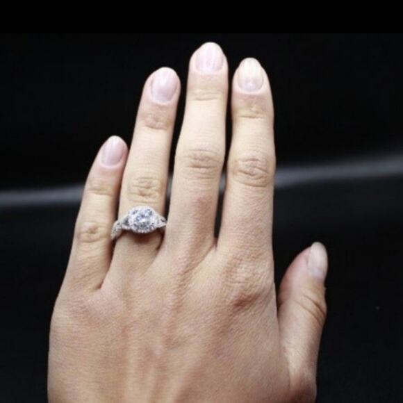 1.5 CT Round Twisted Ring Moissanite Halo Wedding Set Sterling Silver 9 NWT - Picture 11 of 12